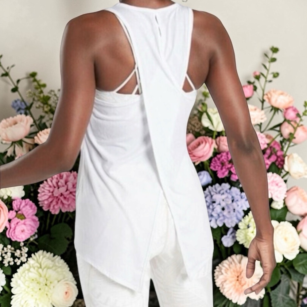 NEW‎ Athleta Essence Tie Back Tank Athletic Outdoors Gym Comfort Capsule S